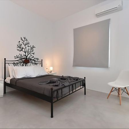 The Local House Apartment Parikia  Luaran gambar