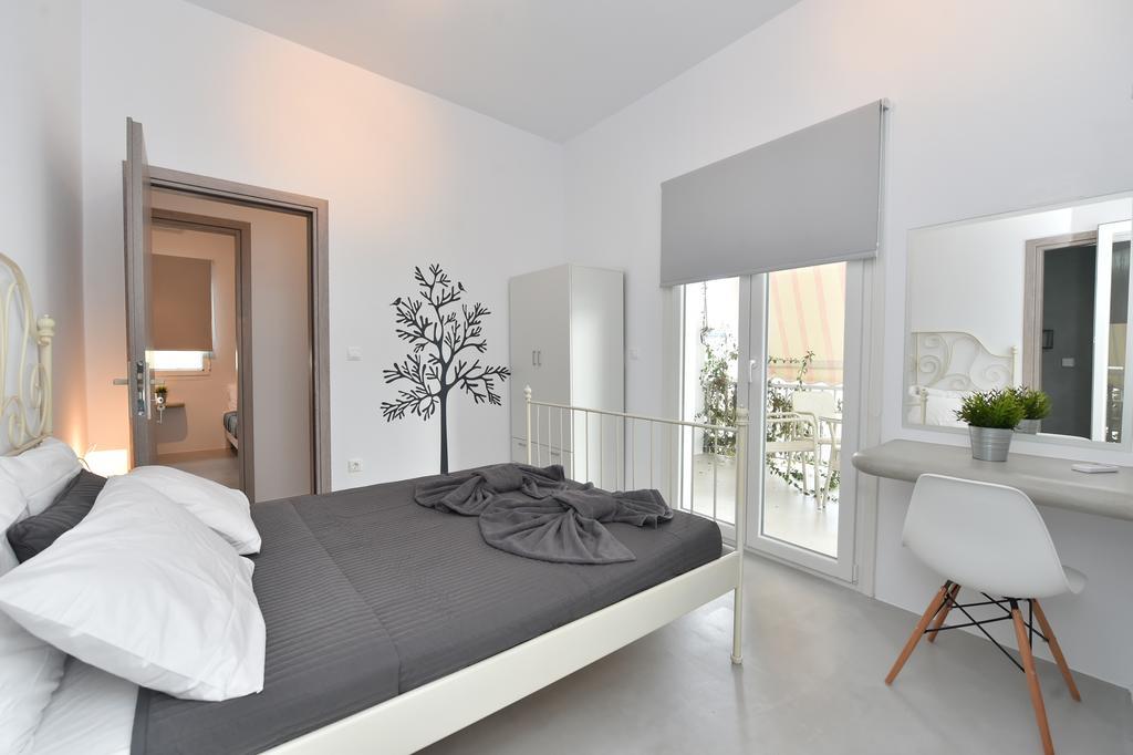 The Local House Apartment Parikia  Luaran gambar