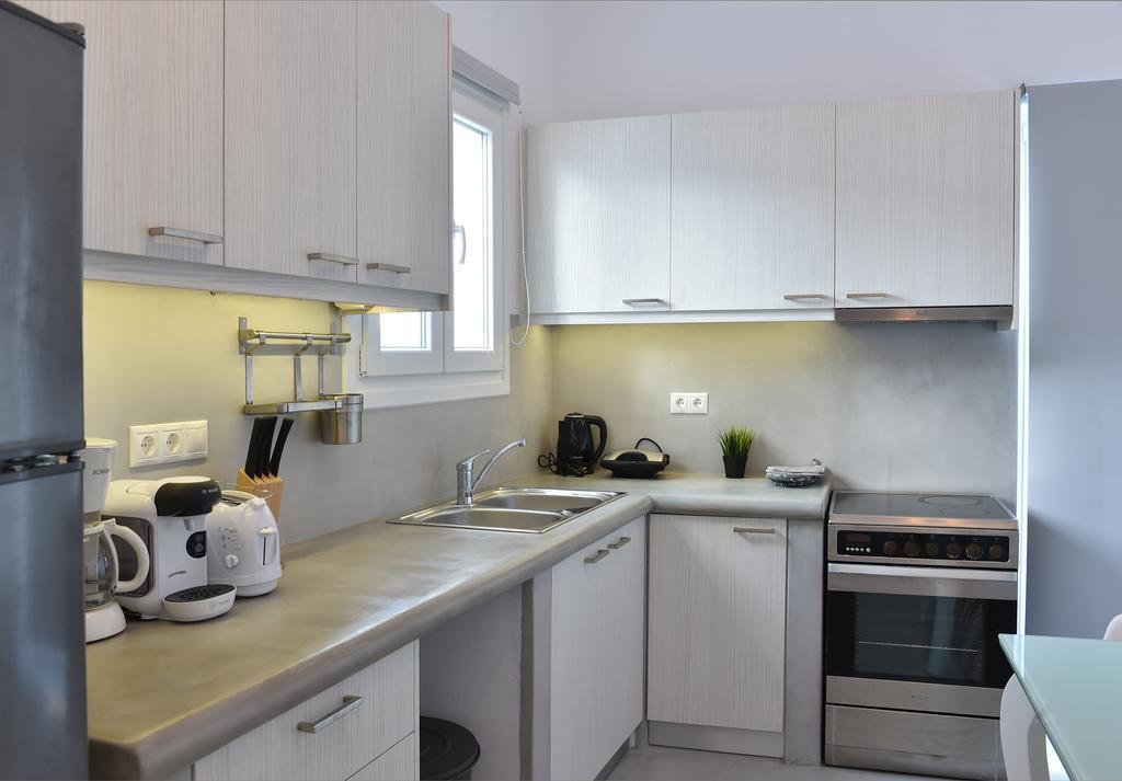 The Local House Apartment Parikia  Luaran gambar