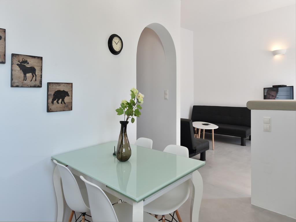 The Local House Apartment Parikia  Luaran gambar